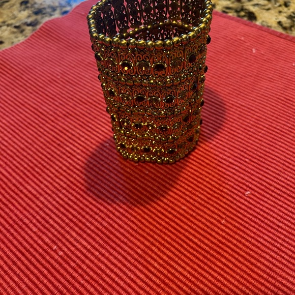 Two cuff bracelets - Picture 5 of 8